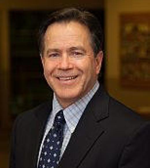 portrait photo of dennis wade